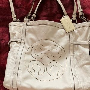 Women’s handbag